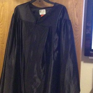 Men’s Master’s graduation gown